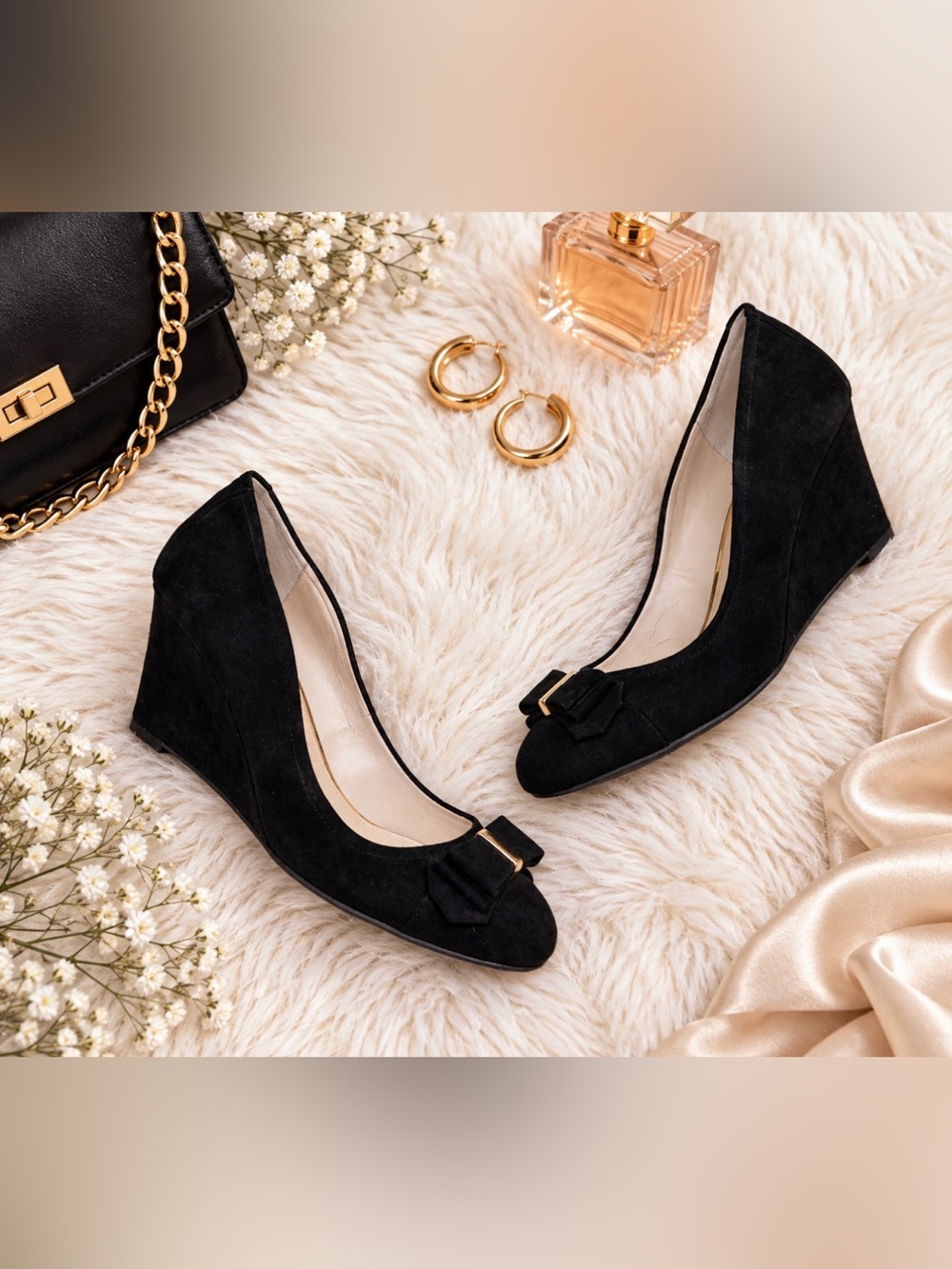 Velvet Bow Embellished Wedge Pumps